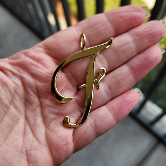 Eklexic Jewelry - EKLEXIC Large Letter Pendant Charm Letter F Script Style